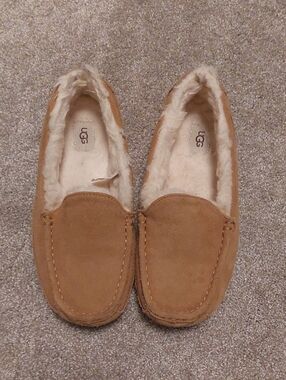 UGG Chestnut/Tan Suede Shearling Moccasins